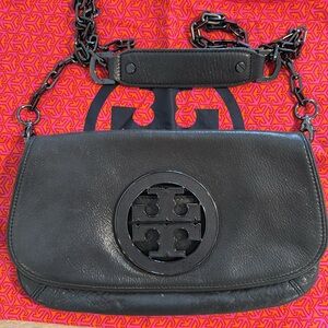 Tory Burch purse gunmetal emblem and chain